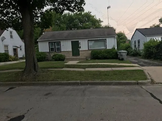 5720 N 42nd St, Milwaukee, renovated by Happy Construction