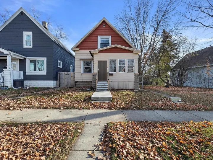 5032 N 32nd St, Milwaukee
